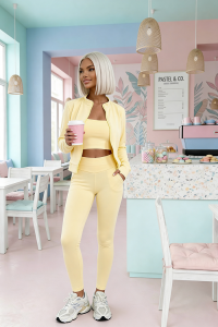 komplet damski maselko pastelowy zolty (2).png