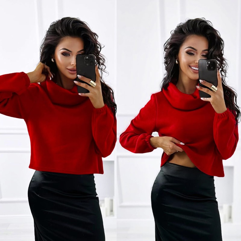 czerwony sweter