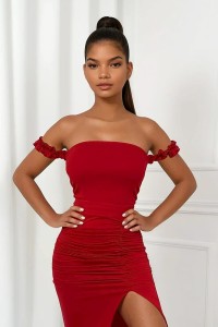 komplet czerwony z wiskozy top i spódnica