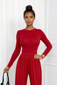czerwony komplet z wiskozy spodnie i bluzka