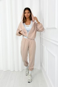 beżowy dres bluza i spodnie