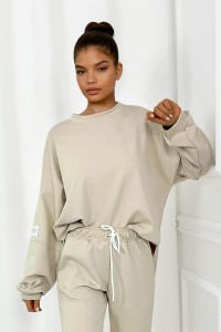 beżowy dres damski z masełka