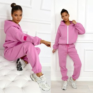 rozowy dres ocieplany komplet dresowy damski rozpinana bluza z zamkiem