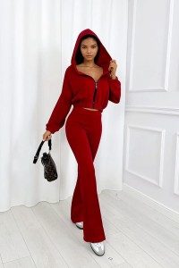 dres czerwony bluza i spodnie dzwony