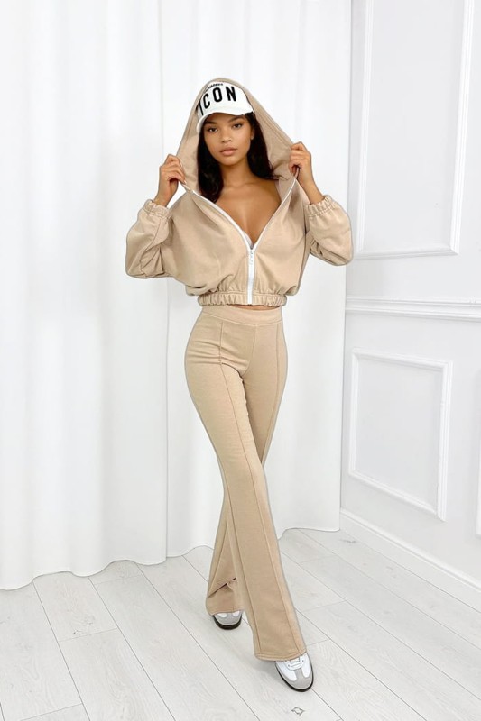 dres beżowy bluza i spodnie dzwony