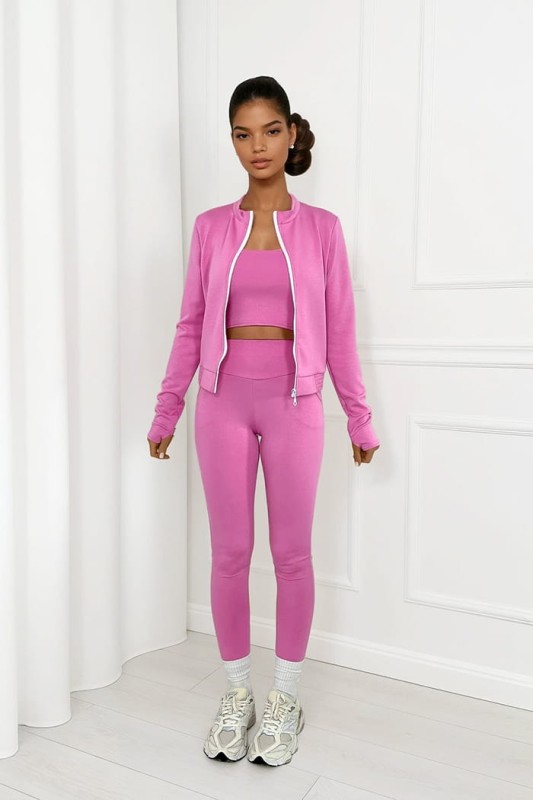 trzyczęściowy komplet różowy z masełka