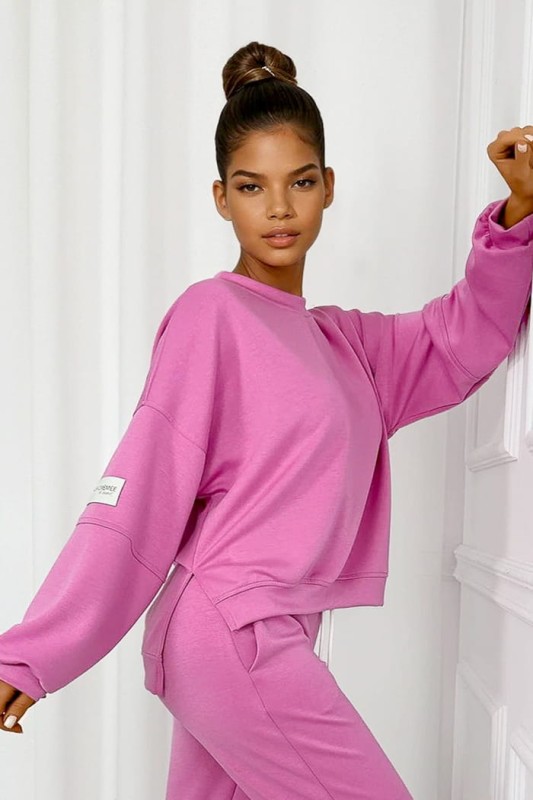 różowy dres z masełka