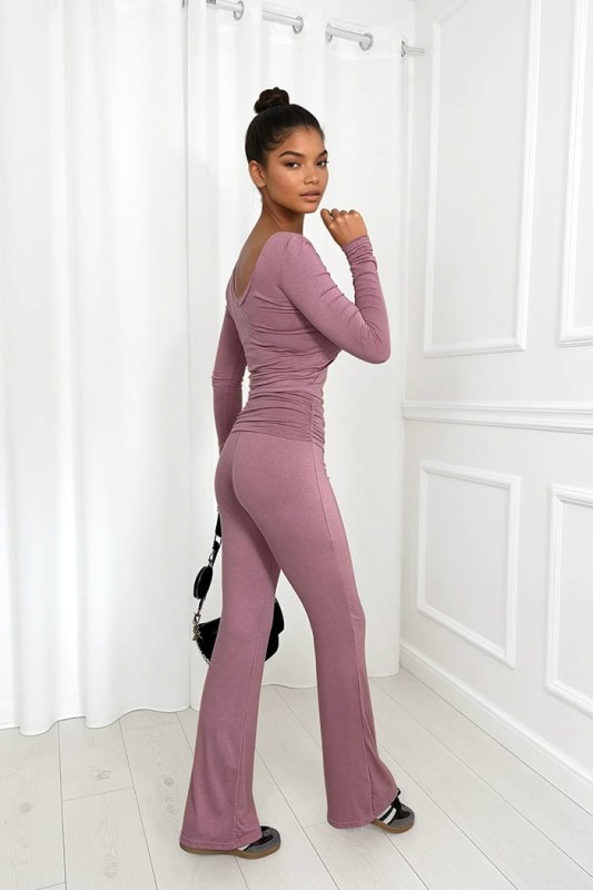 różowy komplet z wiskozy, bluzka i spodnie flare