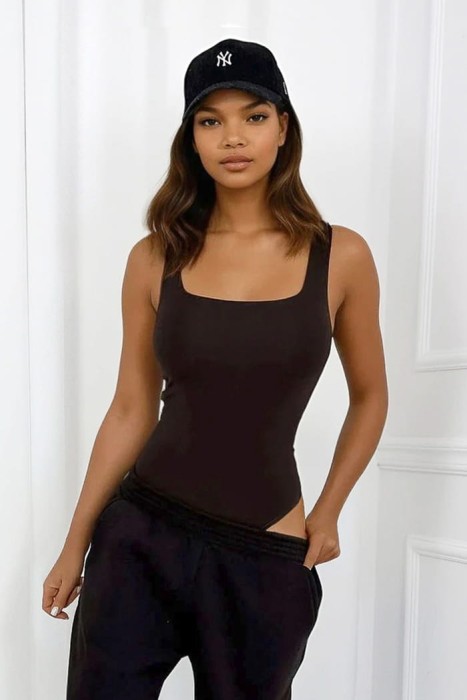 modelujace-body-z-wiskoza-brazowe